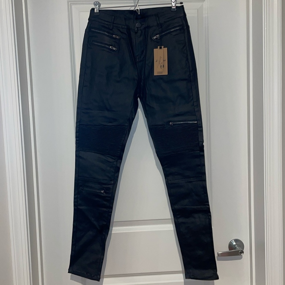 Lexiart Women’s Faux Leather Skinny Jeans Size 8